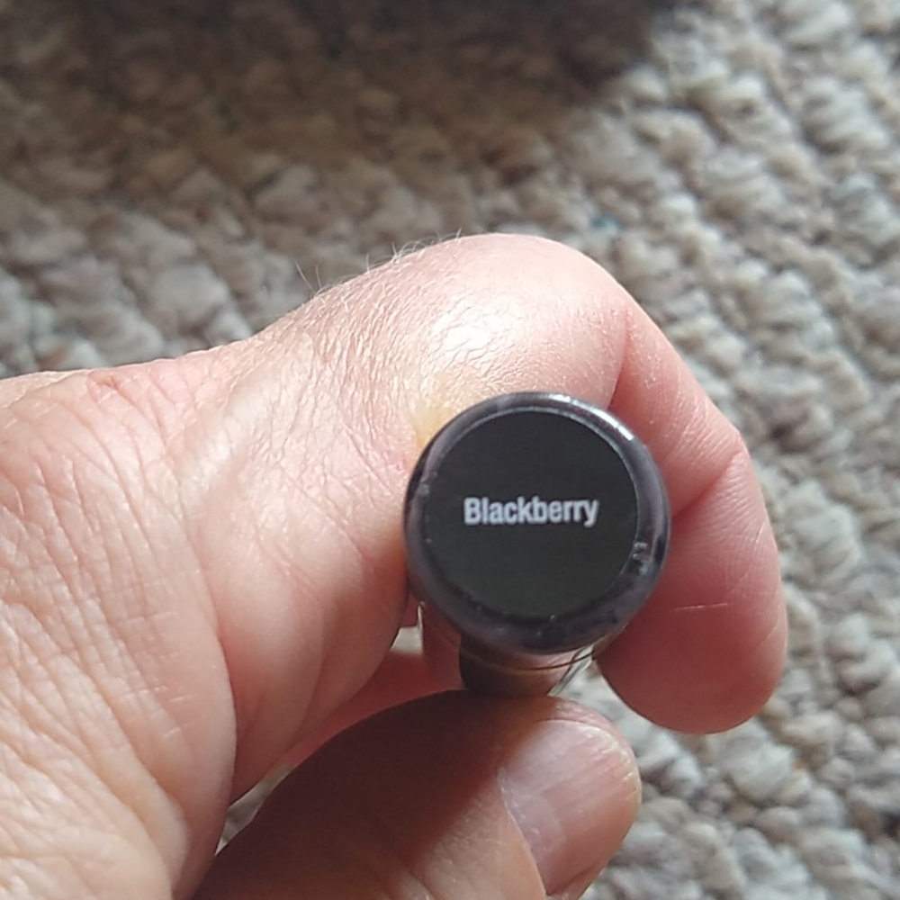 Lipsense long wearing lip color in Black - Picture 2 of 3